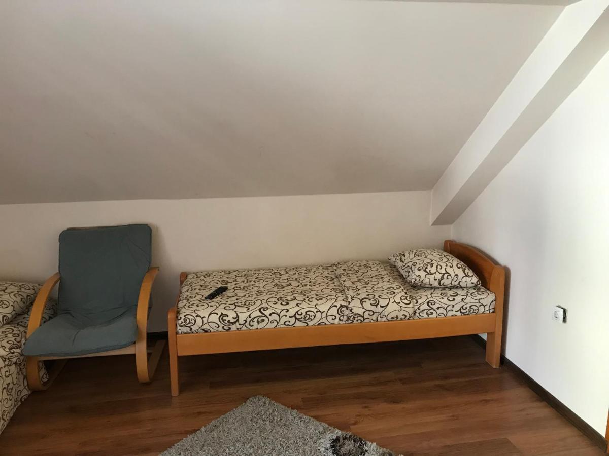 Vila Zlatarka Nova Varos - Housity