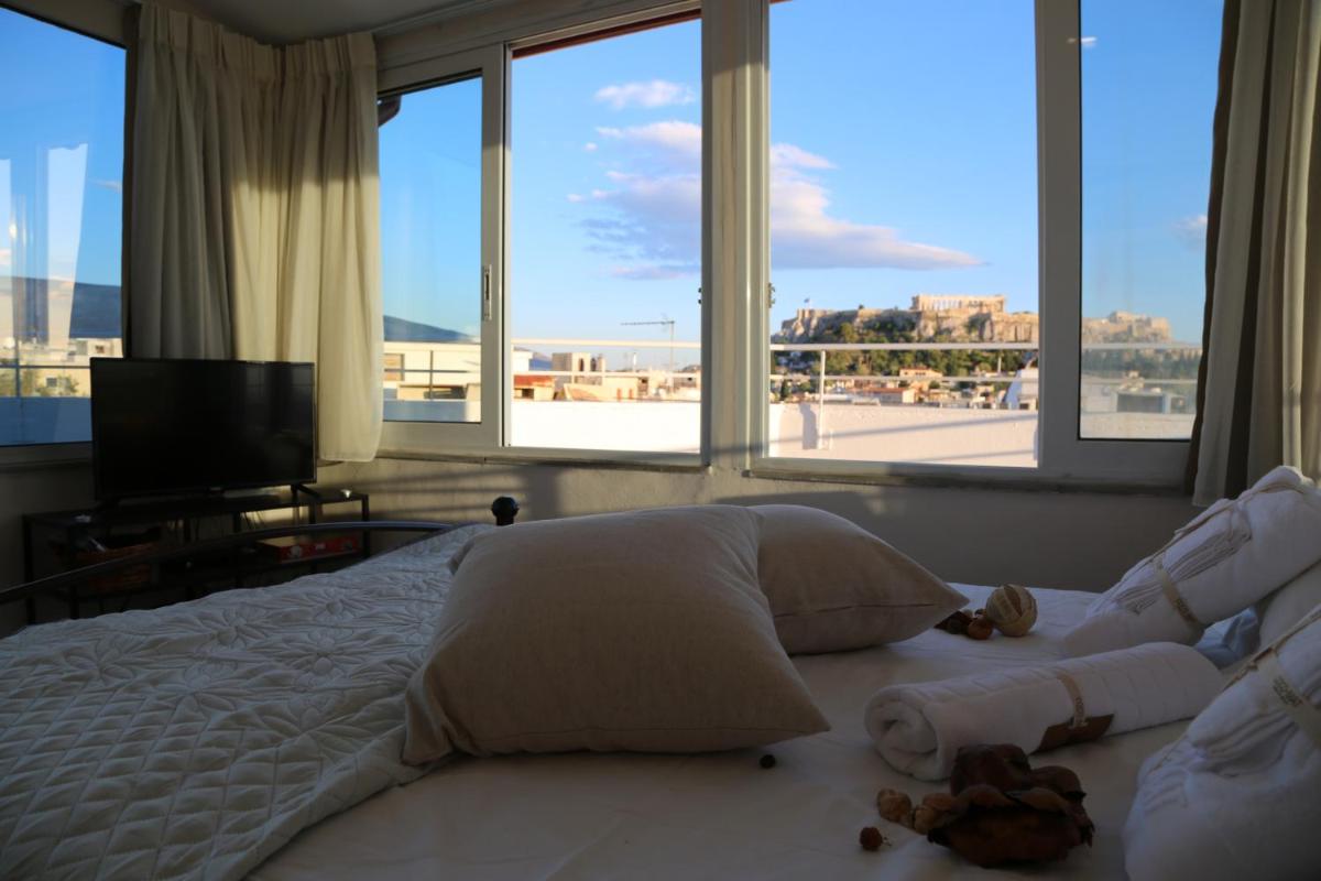 Suitetrails - Flat in Monastiraki with stunning view of Acropolis