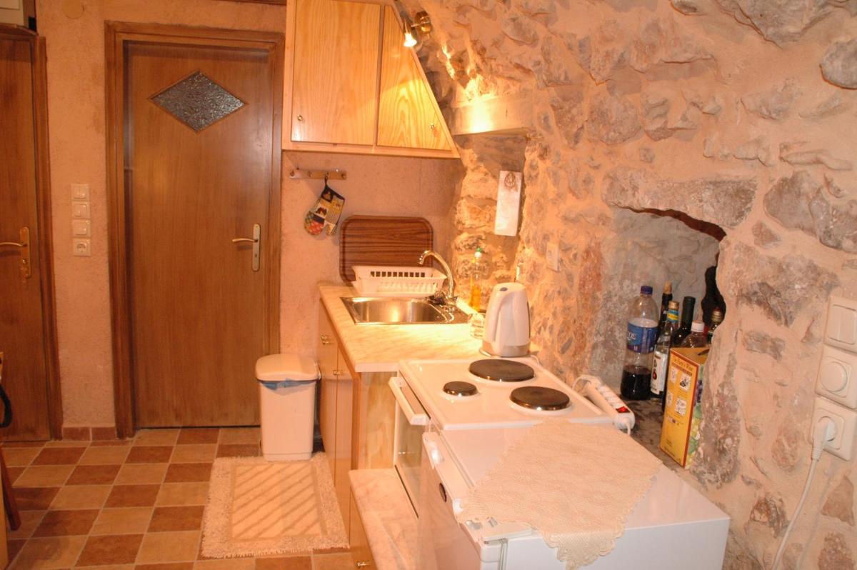 Stoneapartments, Γ ΚΩΣΤΑΛΟΣ ΚΑΙ ΣΙΑ ΟΕ - Housity