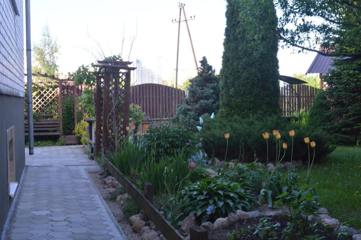 Guesthouse Lugovaya - Housity