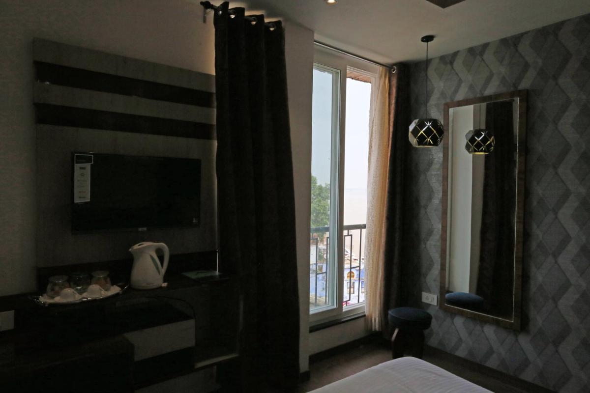 Suitetrails - A Palace on River ( Rashmi Guest House )