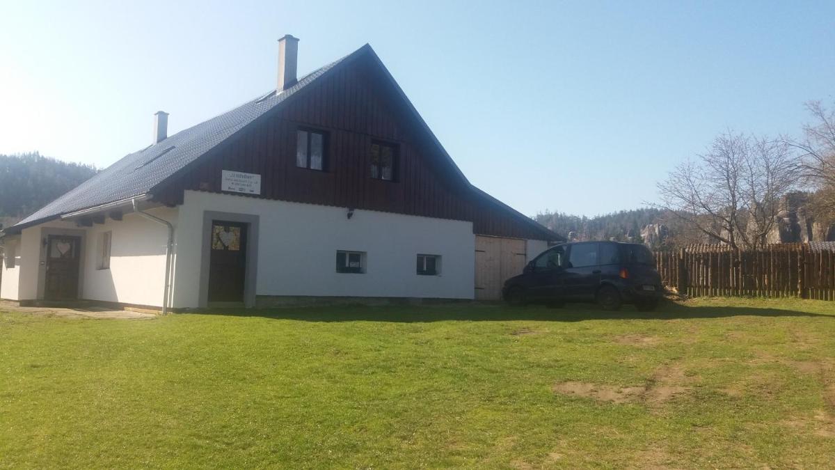 U Ozvěny - Housity