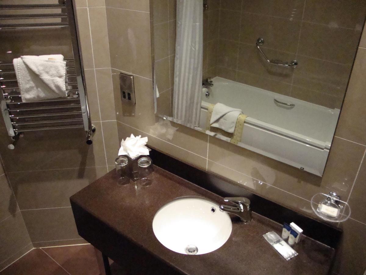 Ard Ri House Hotel - Housity
