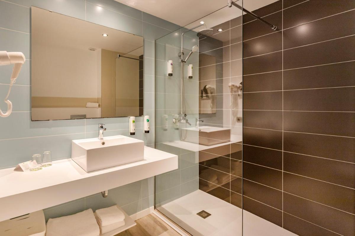 Un baño de Houm Plaza Son Rigo