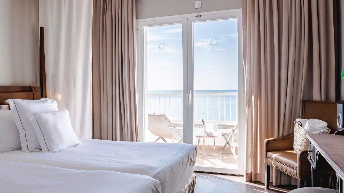 Cama o camas de una habitación en Be Live Adults Only La Cala Boutique Hotel