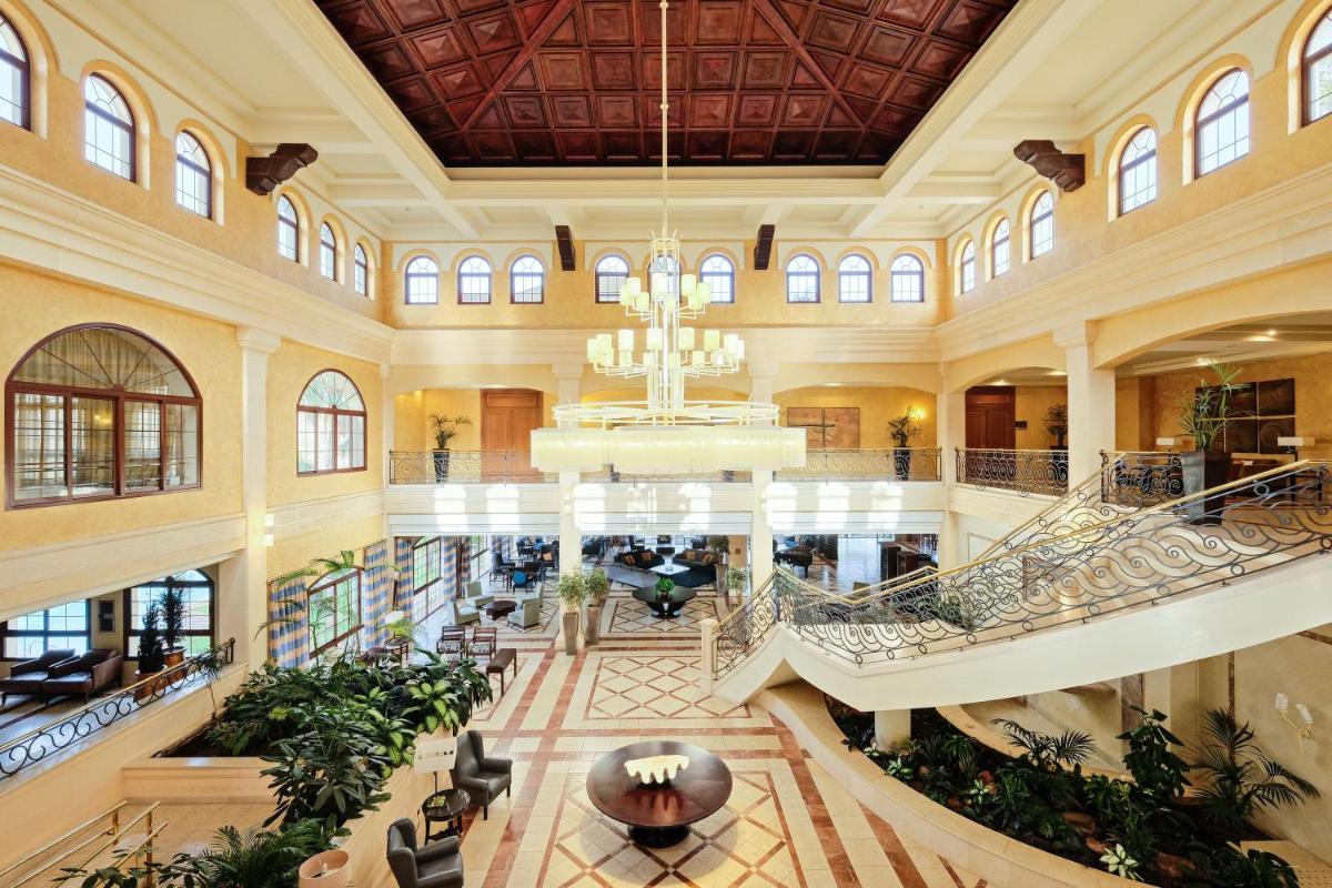 Hotel Envia Almería Spa & Golf - Housity