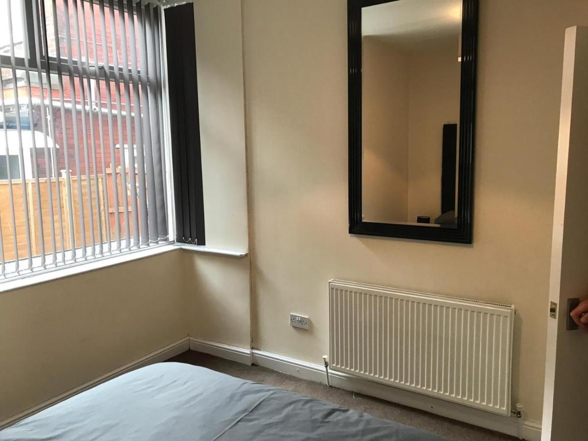 Blackpool Home with Tower View 2 - Housity