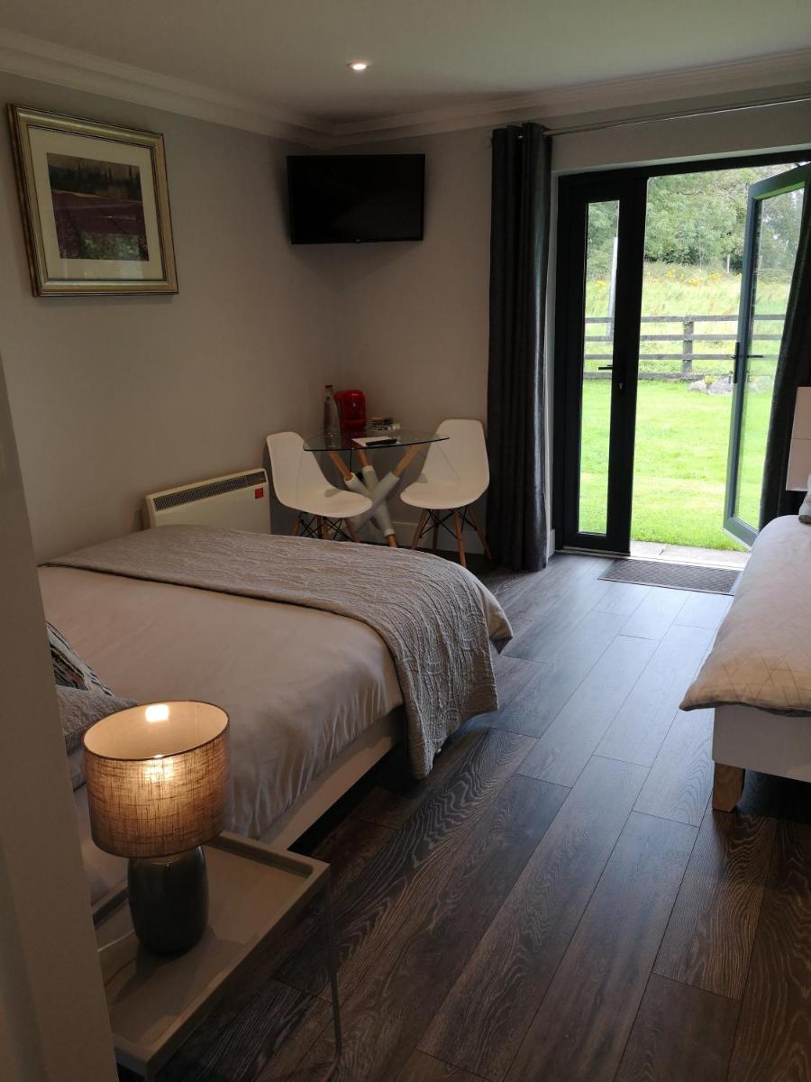 Tudor Lodge Guest Accommodation - Housity