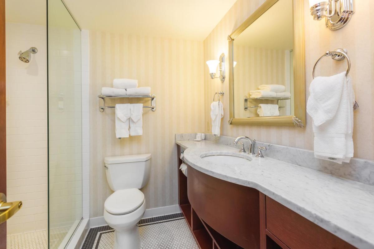 Marcus Whitman Hotel and Conference Center - Housity