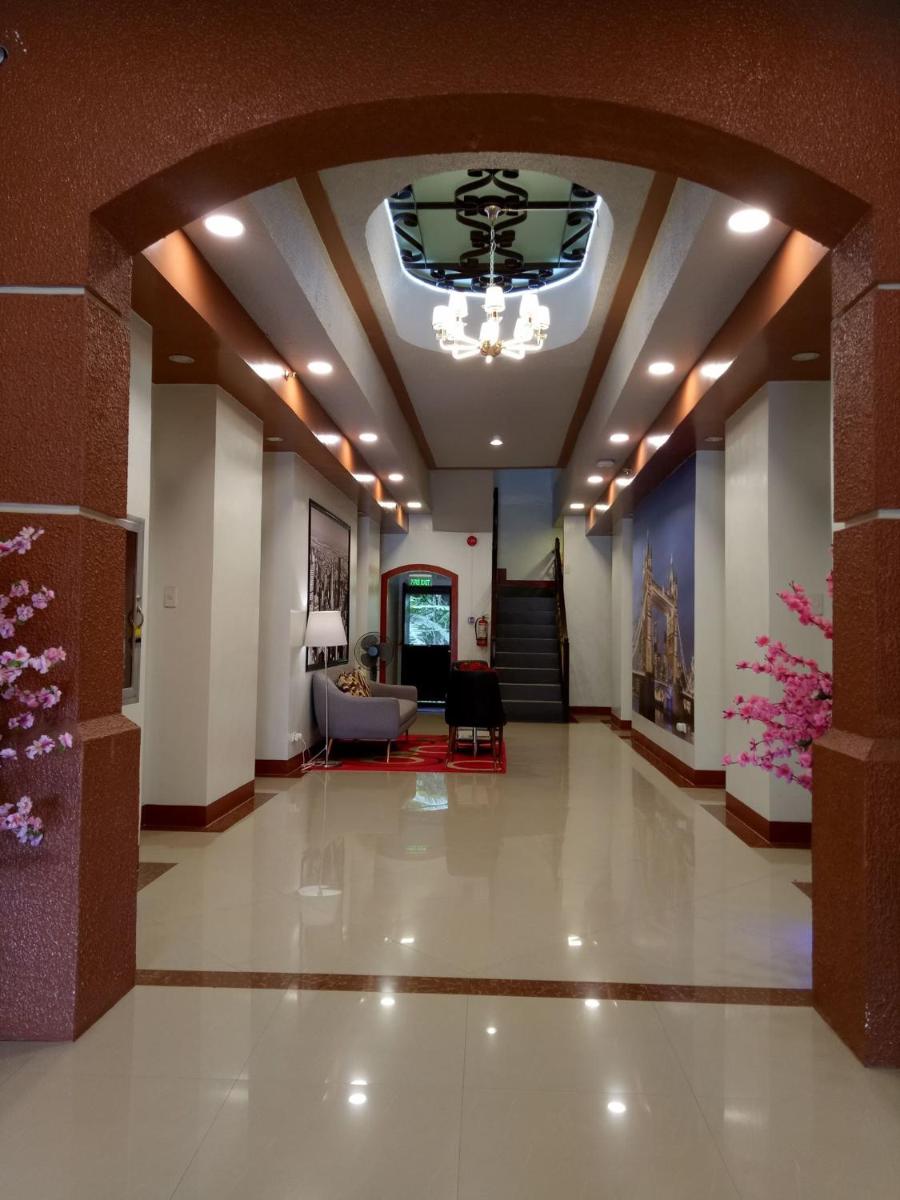 Elizabeth Hotel - Naga - Housity