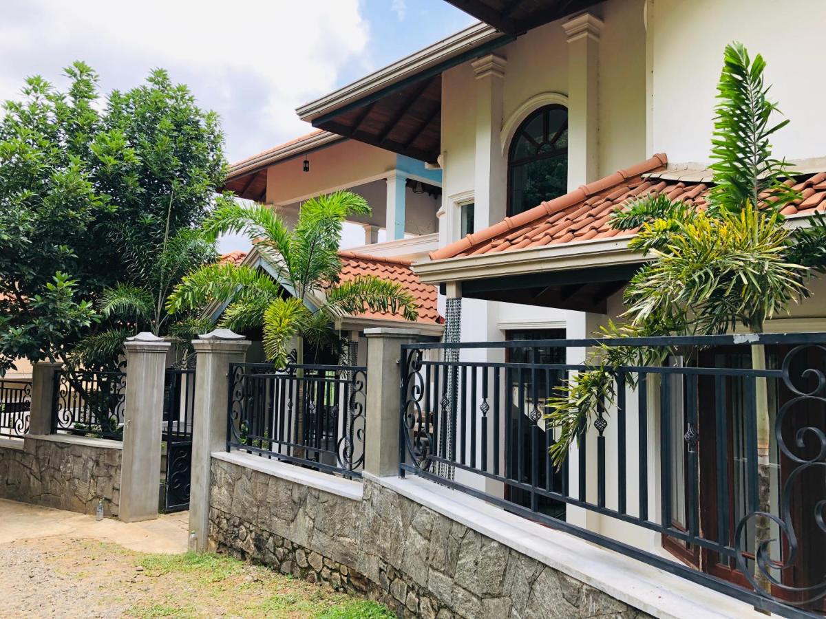 The Heaven's Villa Kandy - Housity