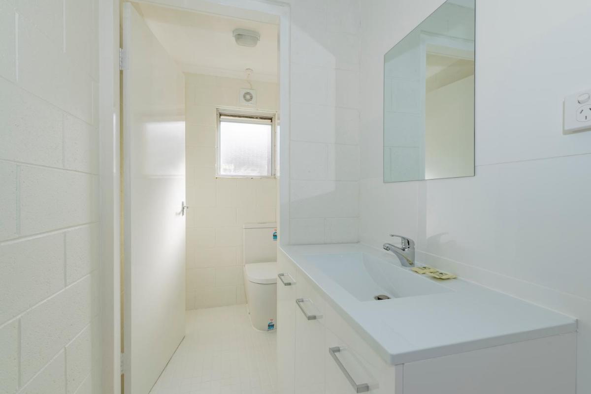 Suitetrails - 4 Bedroom House - Hobart CBD - Free Parking - Free WIFI