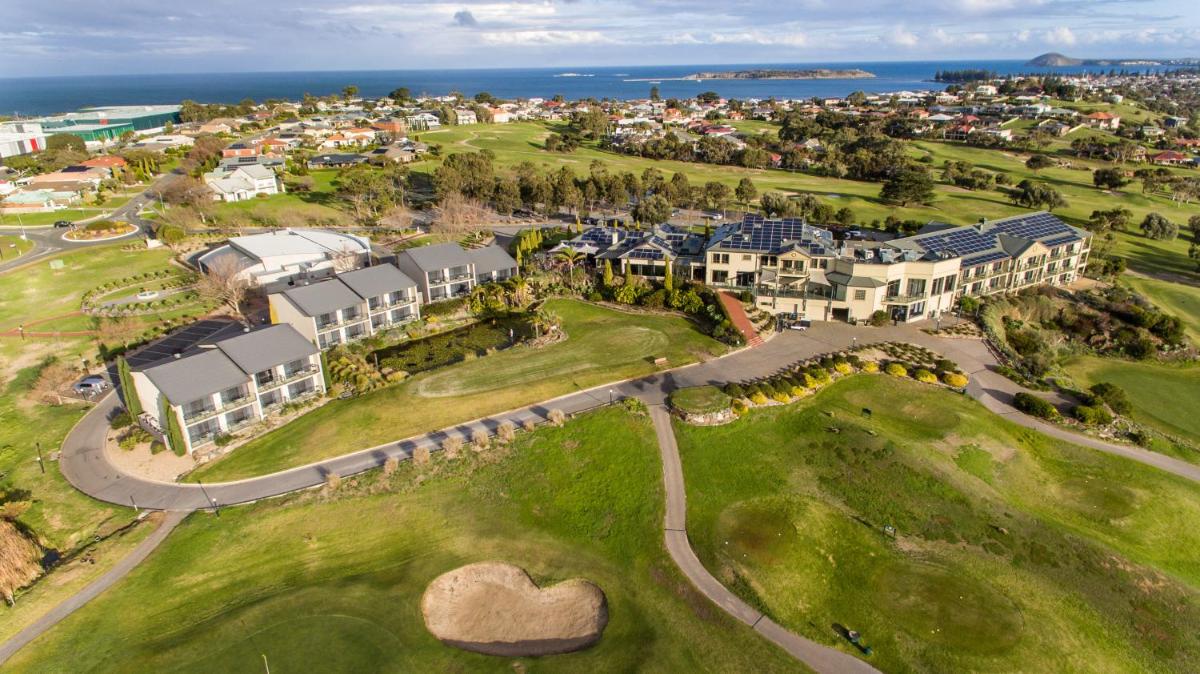 McCracken Country Club - Housity