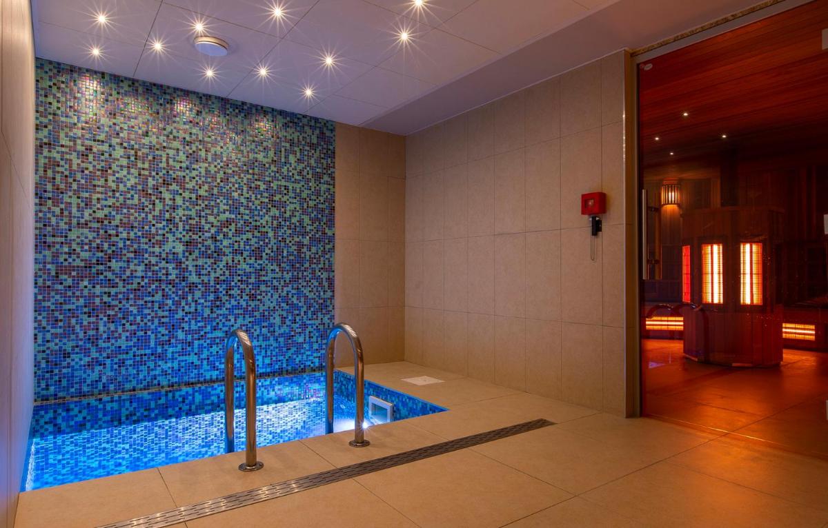Piscine de l'établissement Résidence Prestige Odalys Edenarc ou située à proximité
