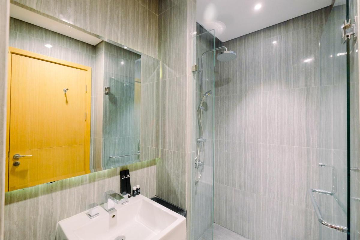 Monas View Studio Apartment at Capitol Suites By Travelio - Housity