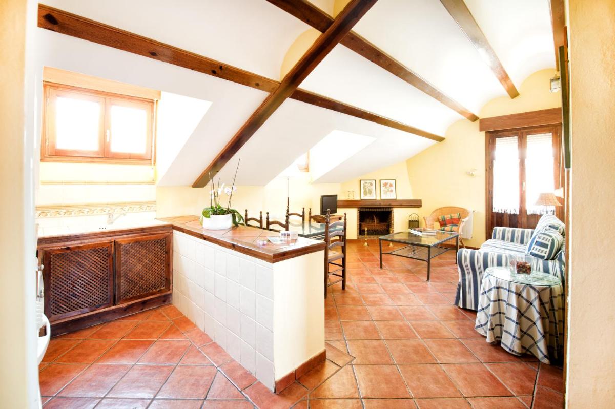 Apartamentos El Pajar del Abuelo - Housity