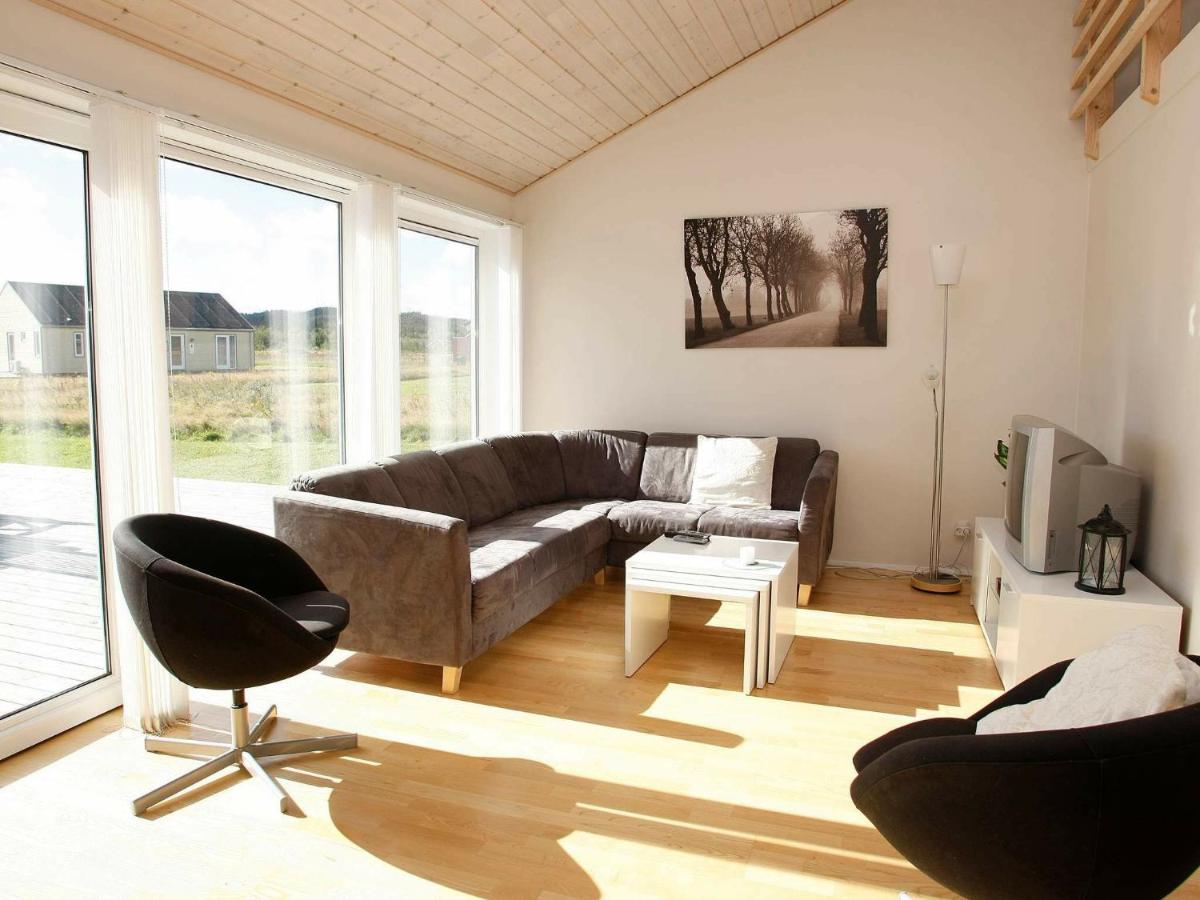 10 person holiday home in Brovst - Housity