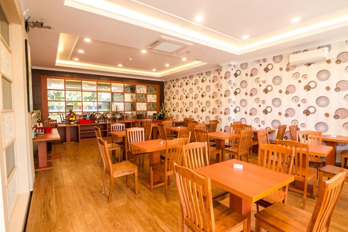 Blitz Hotel Batam Centre - Hizvo