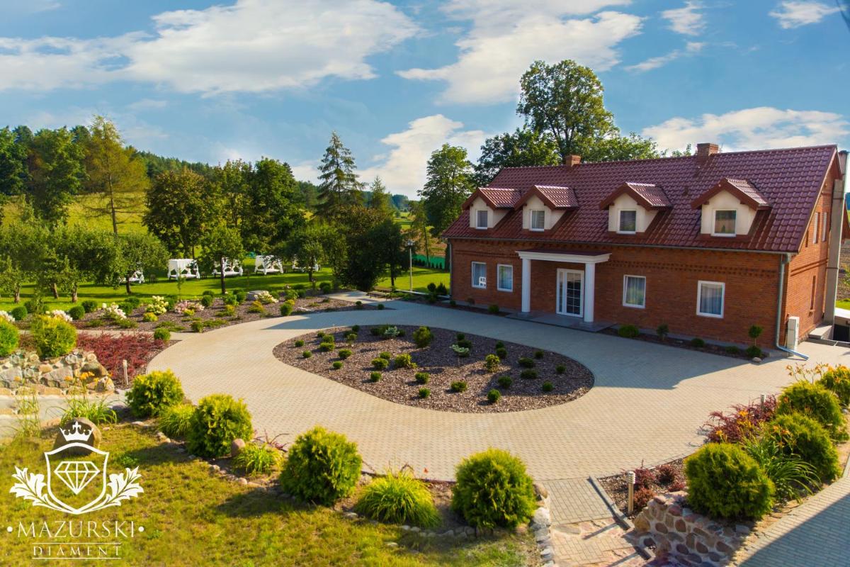 Mazurski Diament koło Mrągowa - Housity