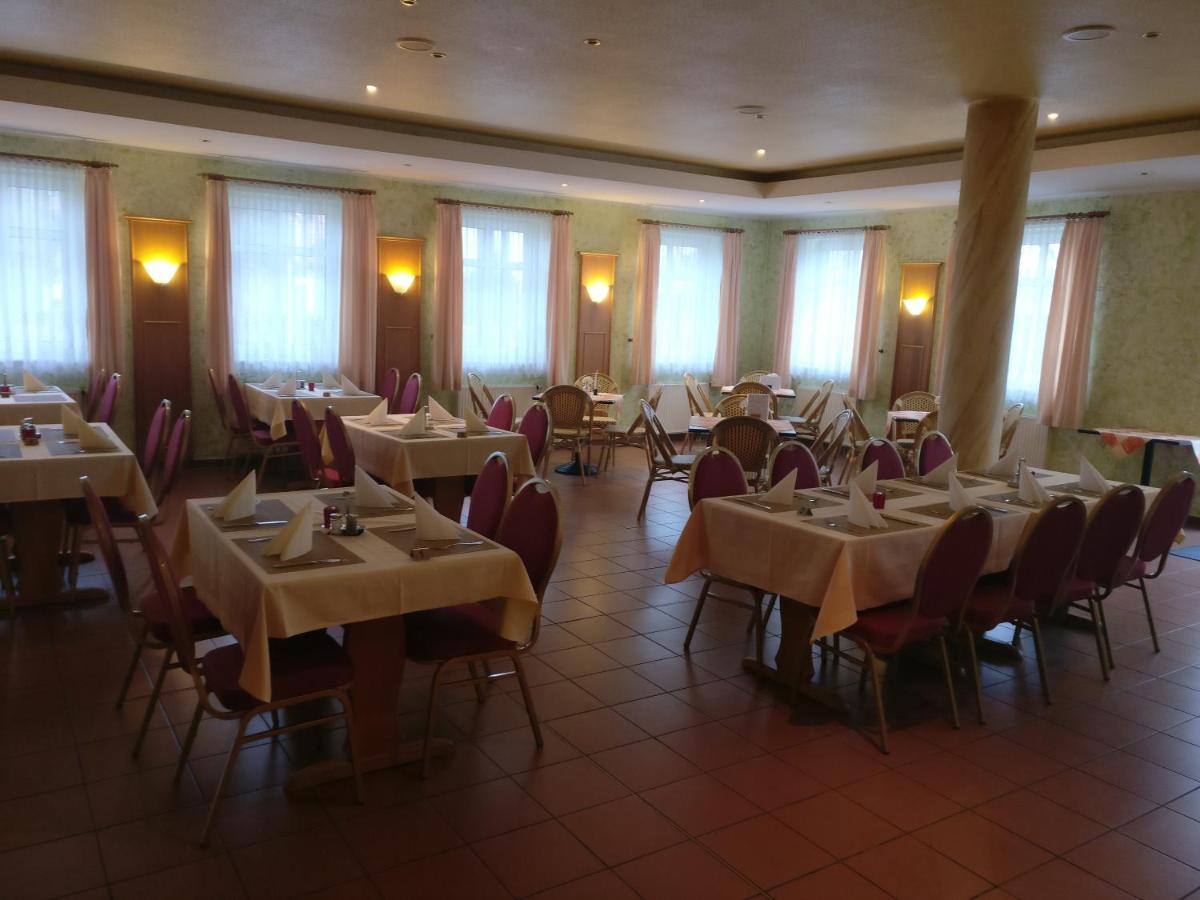 Hotel & Restaurant am Rosenhügel - Housity