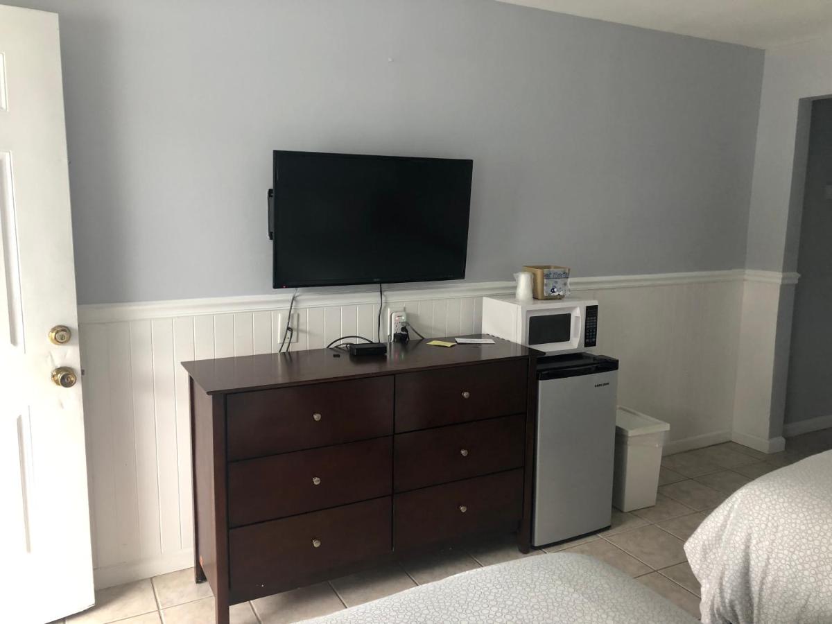 Boardwalk Beach Inn - Housity