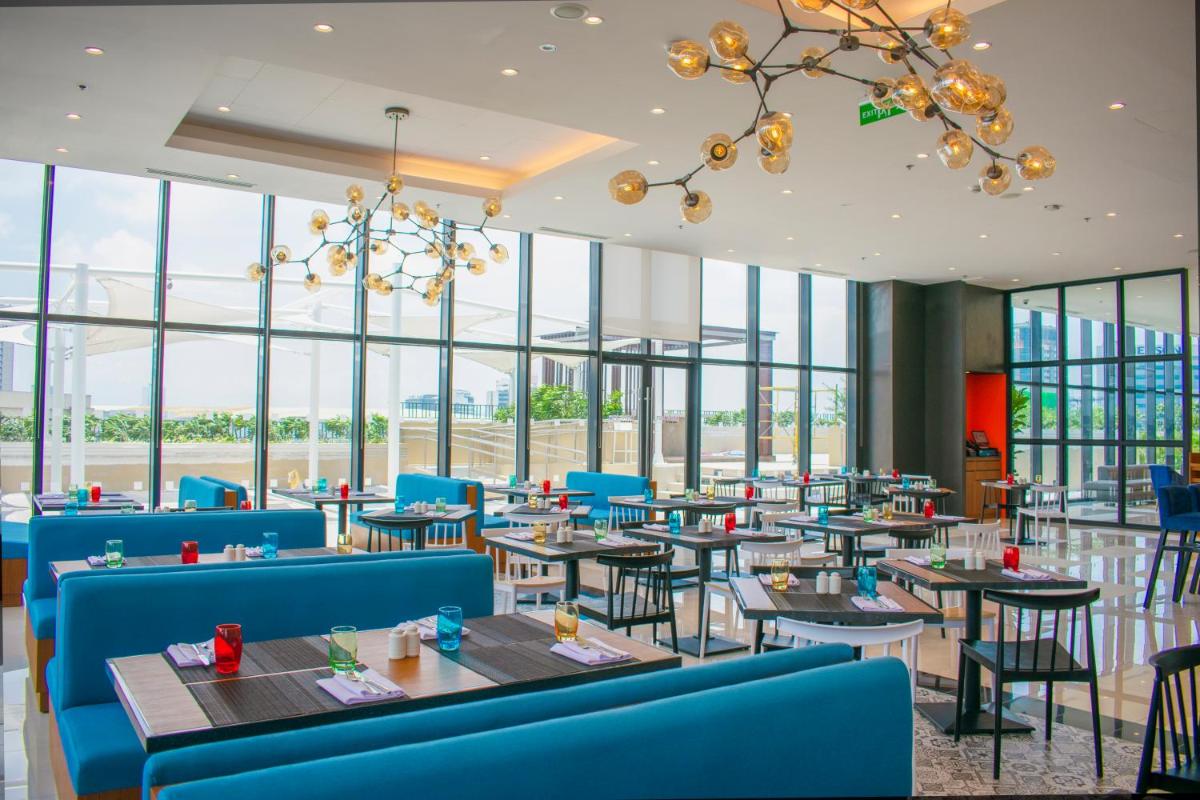 Park Inn by Radisson North Edsa - Housity