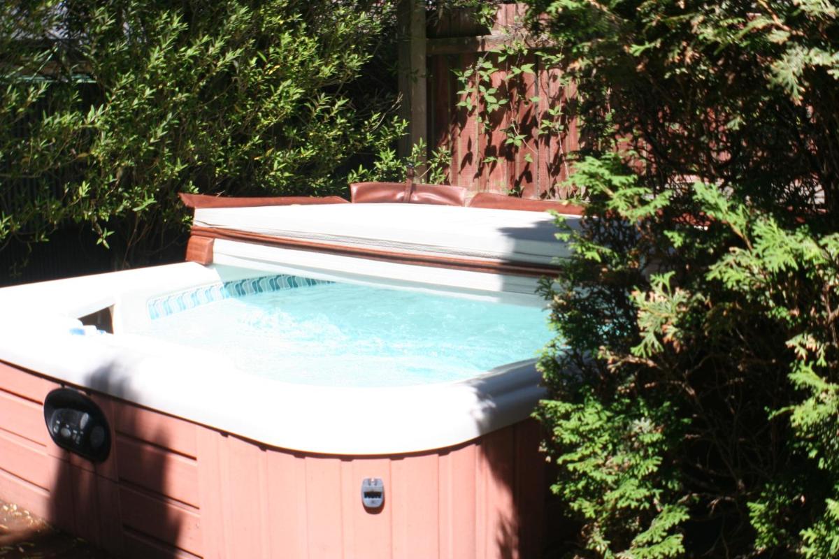 Walnut Grove Lodge - Housity