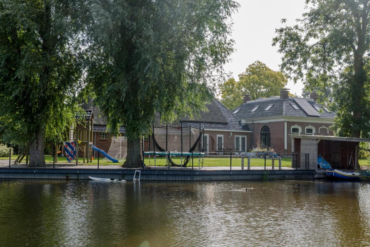 Uitzicht op de haven - Housity