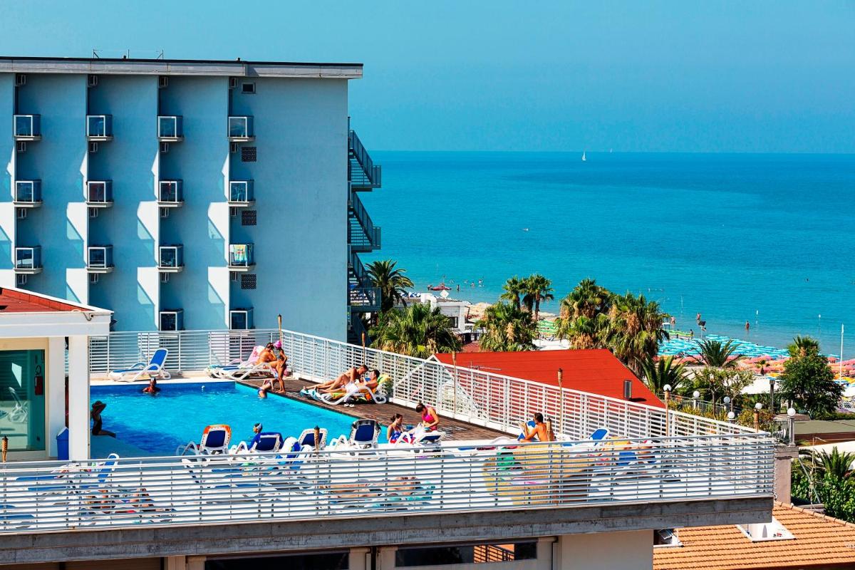 Suitetrails - Hotel & Residence Medi Garden