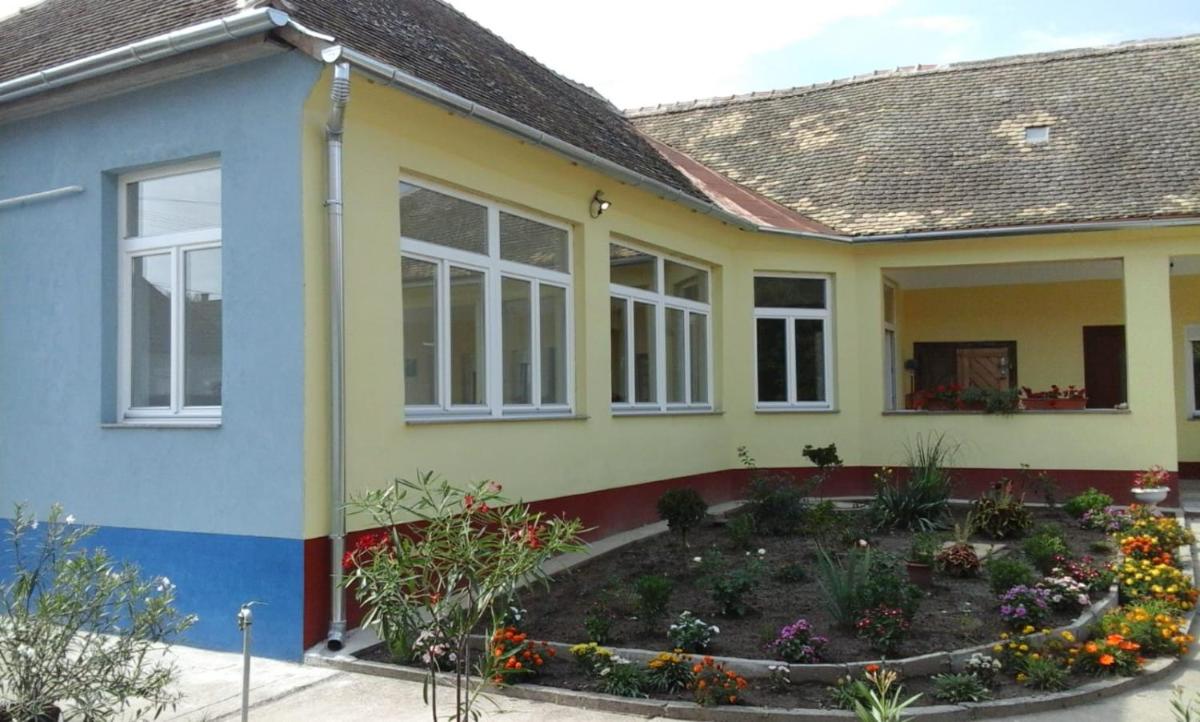 The Blue - Housity