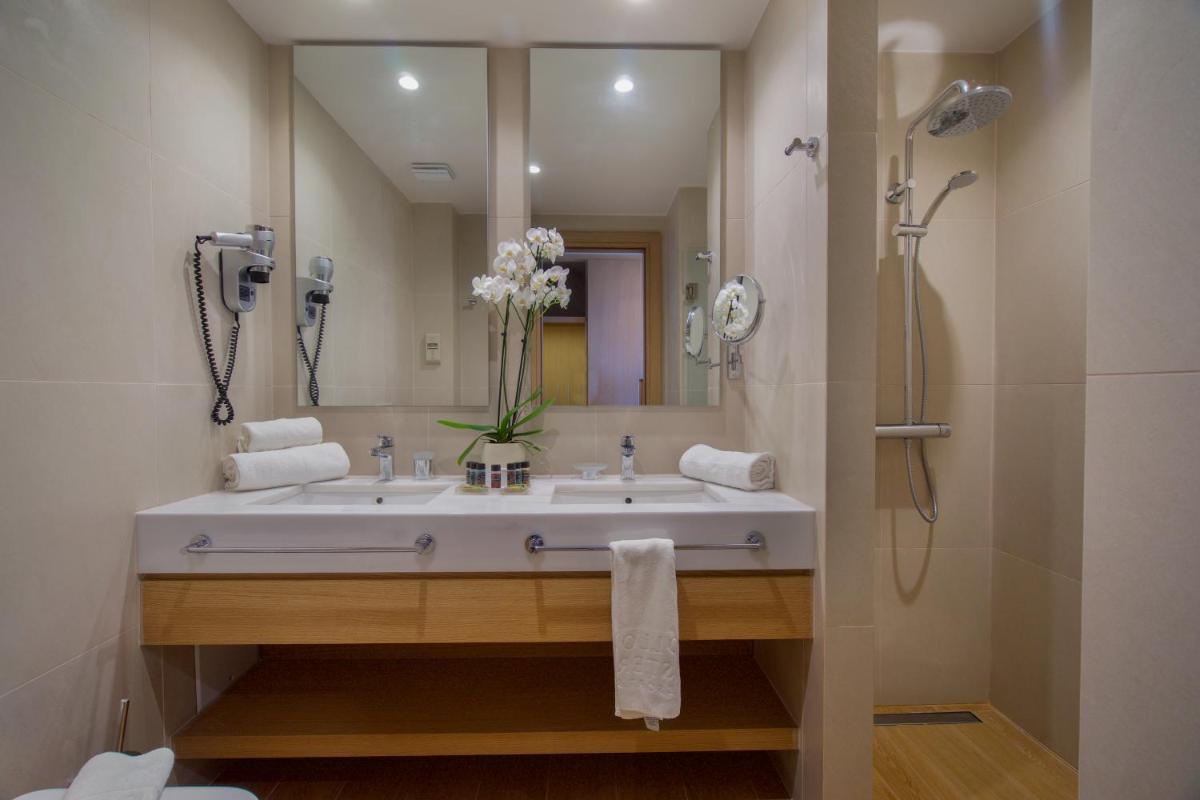 Apollonion Asterias Resort and Spa - Housity