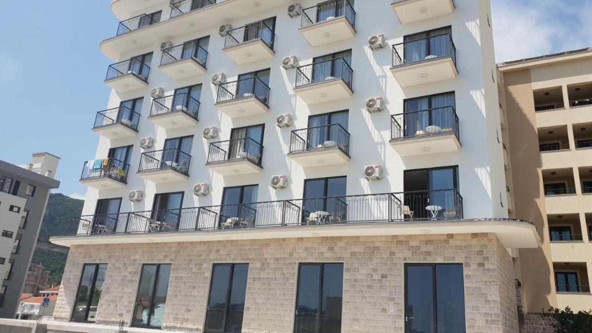 Hotel Svarog - Housity