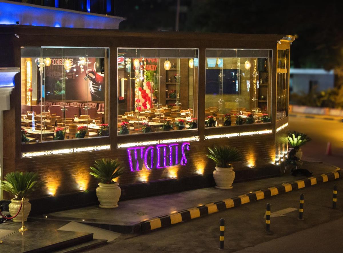 Golden Inn Hotel - Housity
