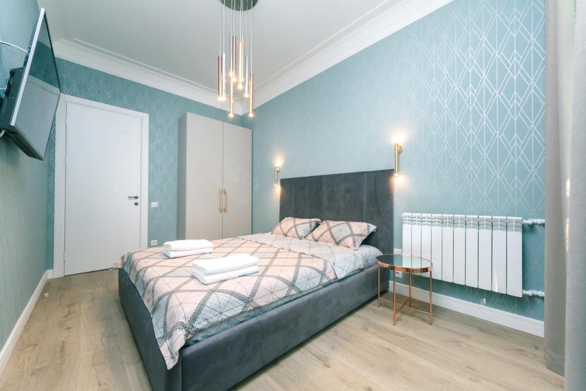 LUX , Two Bedrums - Housity