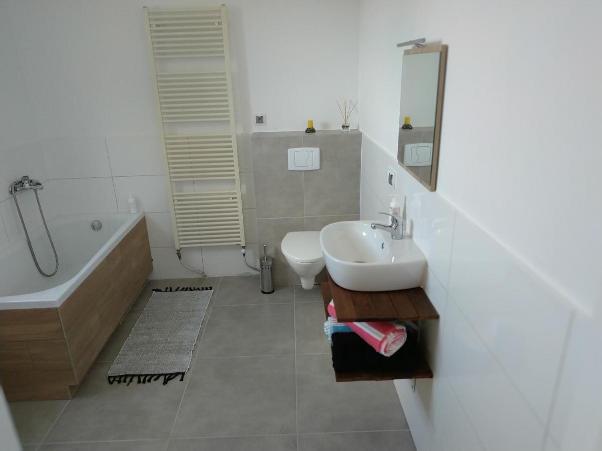 Studio Red Kot - Housity