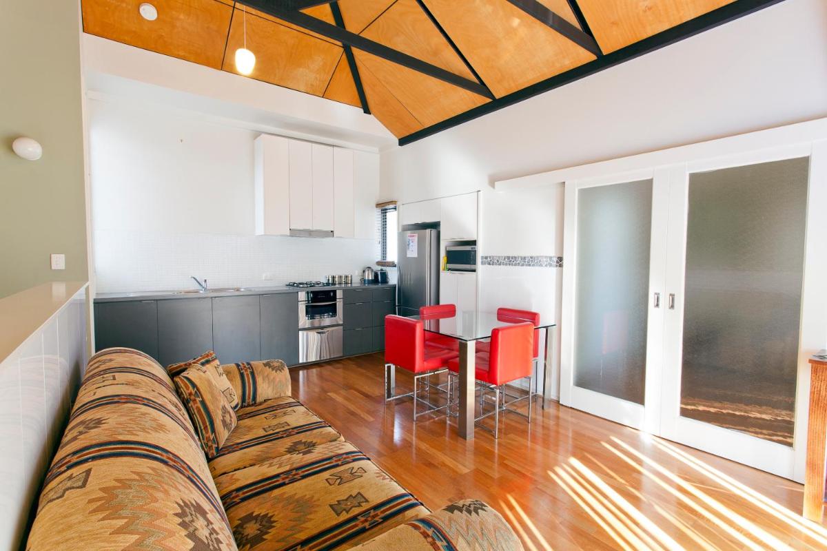 Newcastle Harbourside Terraces - Housity