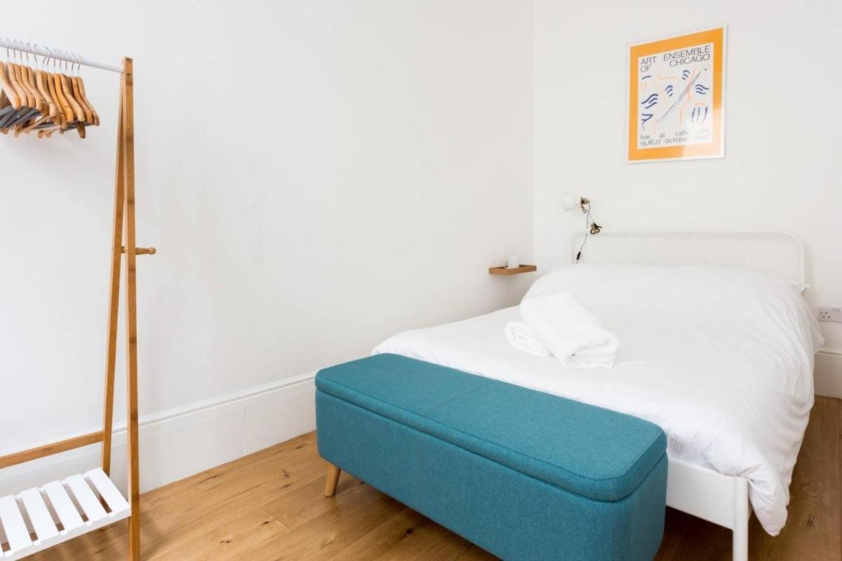 Covent Garden Apartments - Netflix and Nespresso - Housity