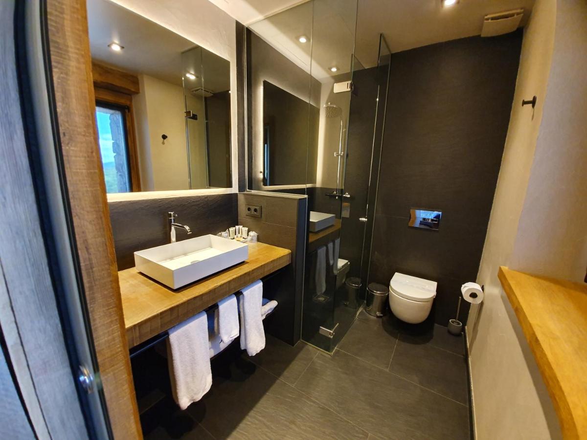 Un baño de Hotel Boutique Puig Francó - Adults Only