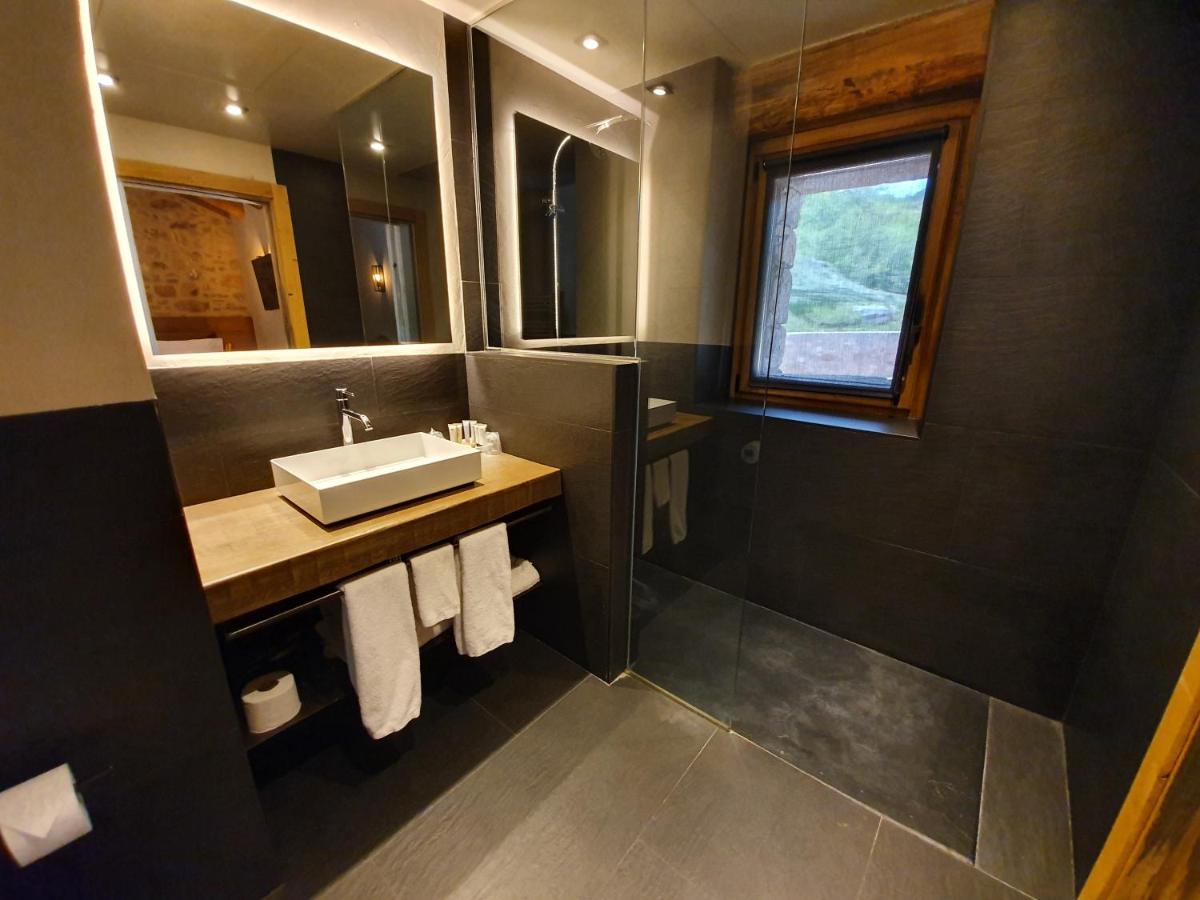 Un baño de Hotel Boutique Puig Francó - Adults Only