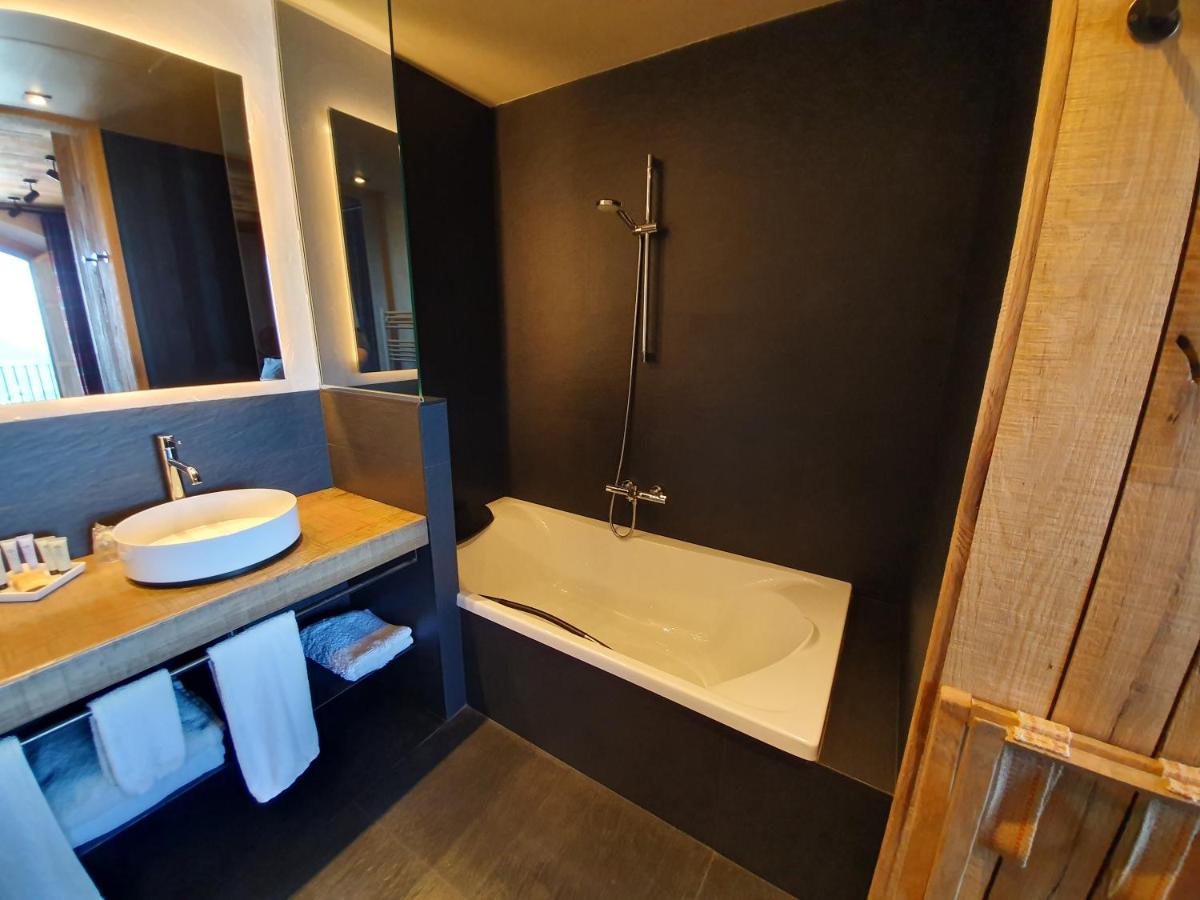 Un baño de Hotel Boutique Puig Francó - Adults Only