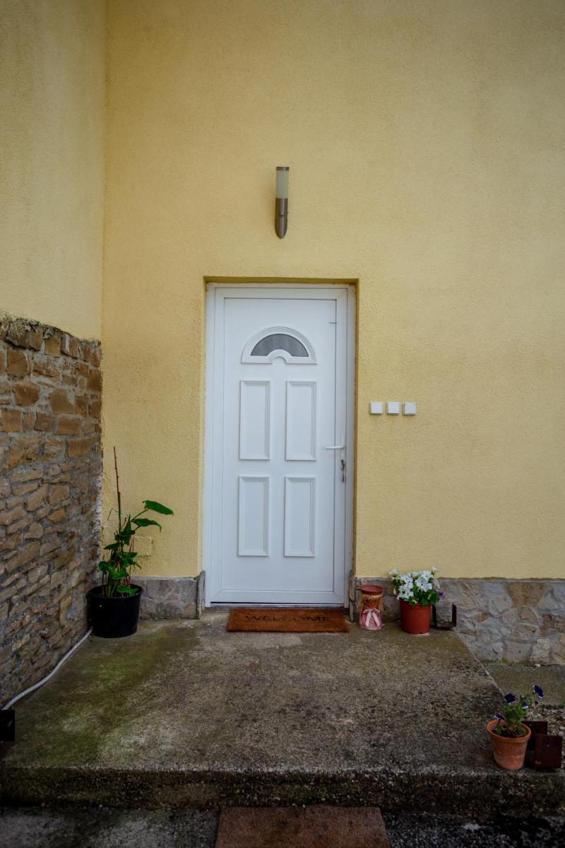 Teraszos vendégház - Housity