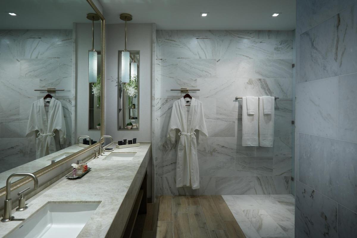 The Guitar Hotel at Seminole Hard Rock Hotel & Casino - Housity