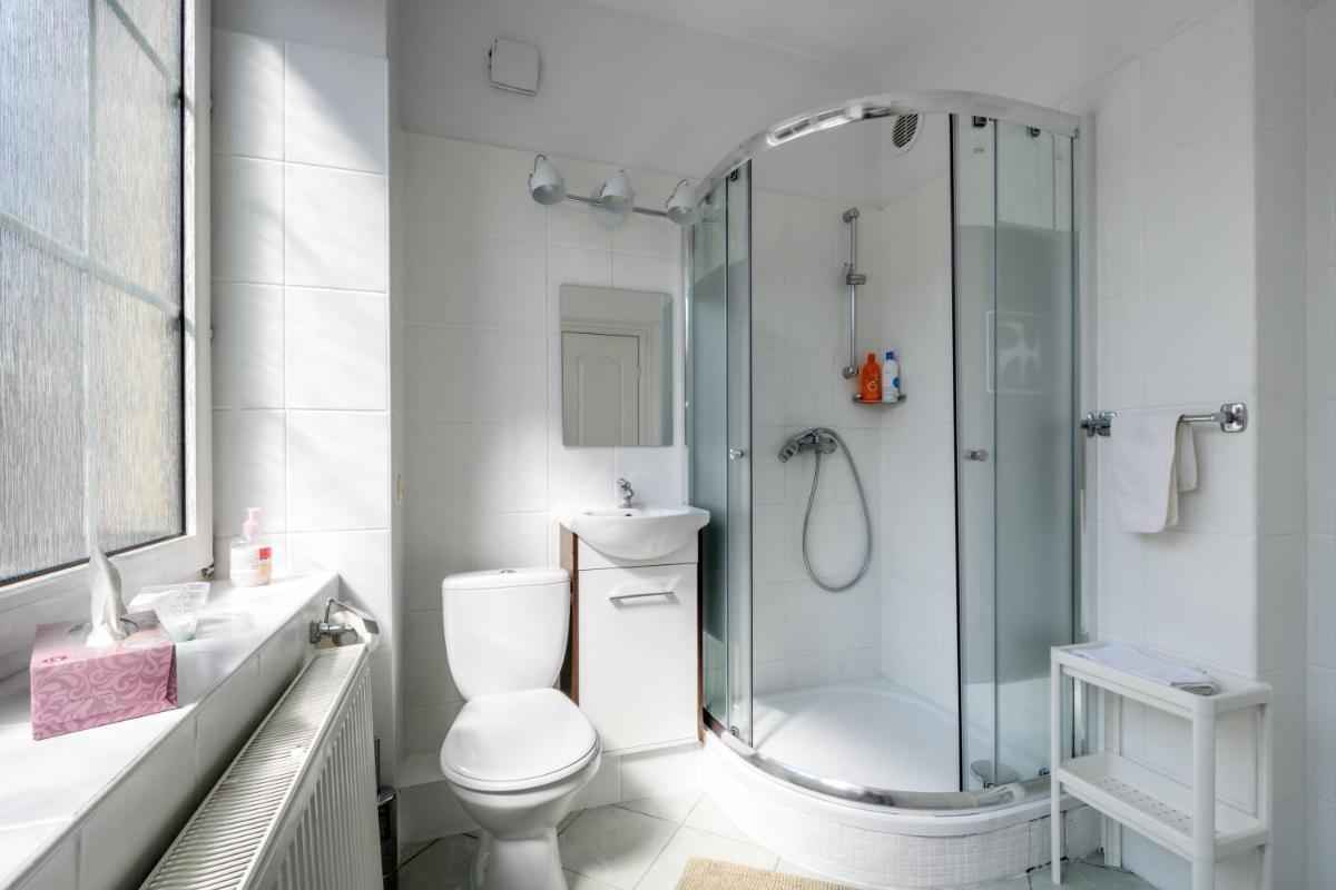 404 Rooms Wilanowska - Housity