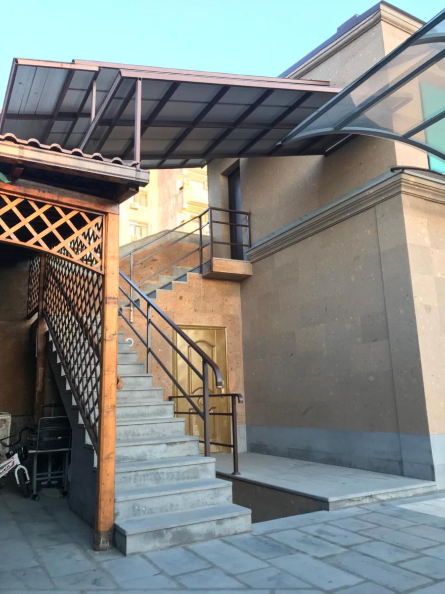 Bright Guesthouse in the center of Yerevan! - Housity