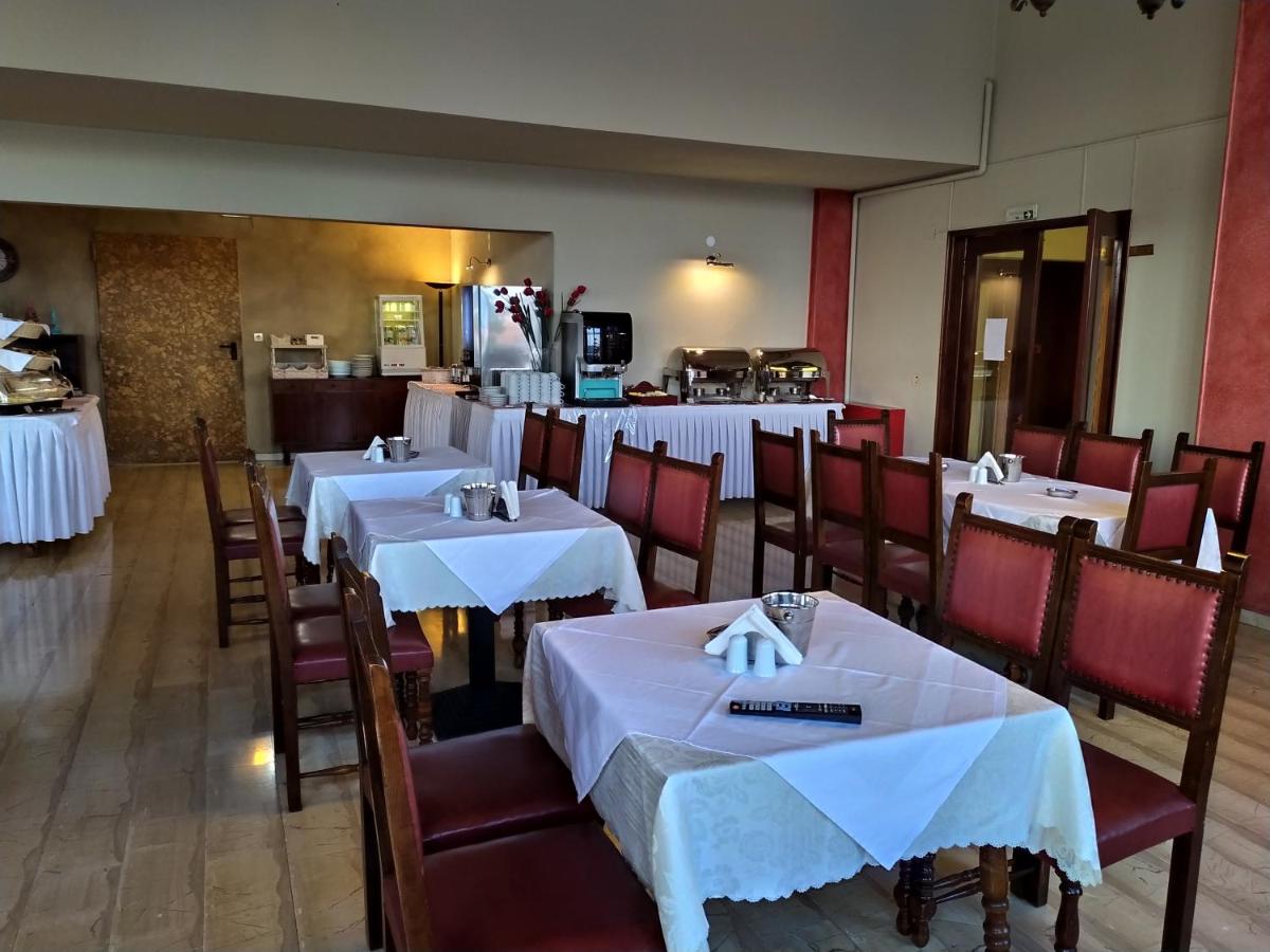 Hotel Atlantis - Housity