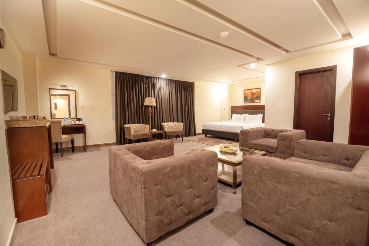 Hotel One Naran - Housity