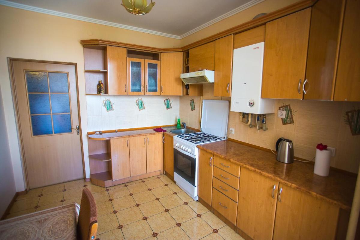 Like Home on Zaliznychna 9 - Housity