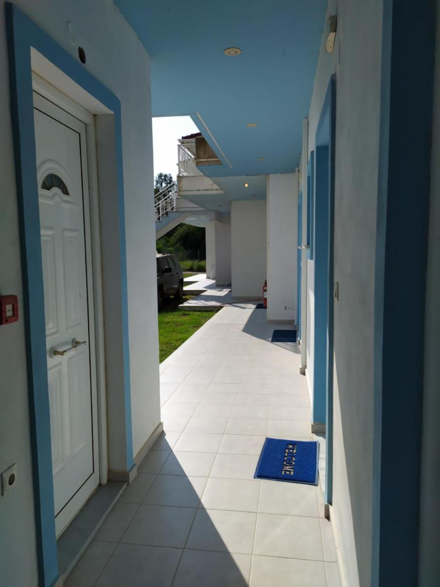 Makinia Beach - Housity