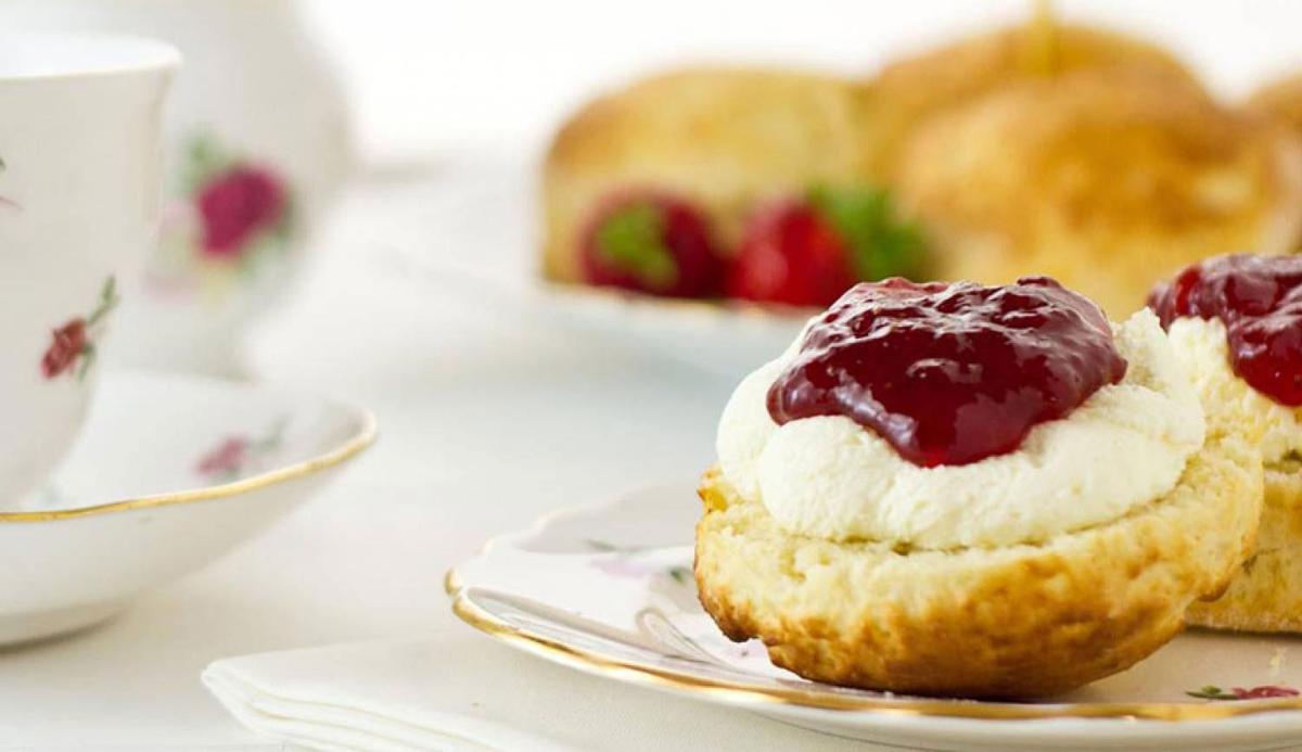 The Mumbles Carlton Hotel - Housity