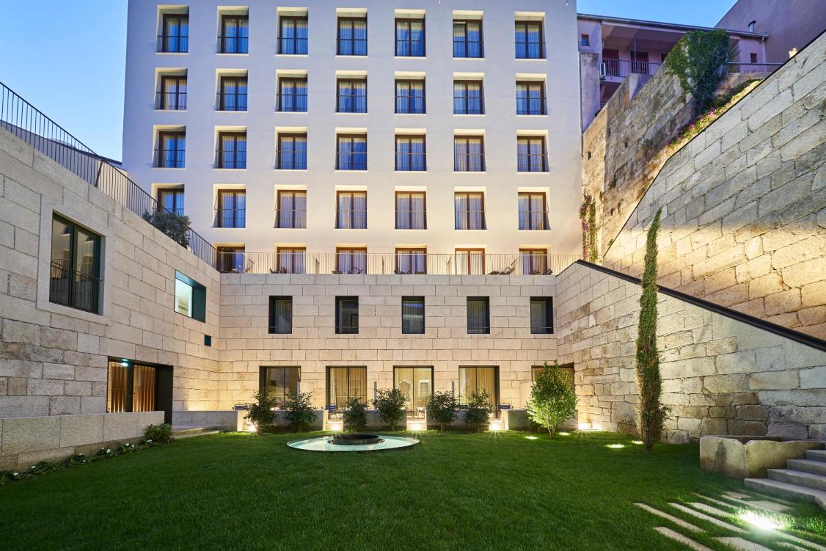 O edifício onde o hotel está situado